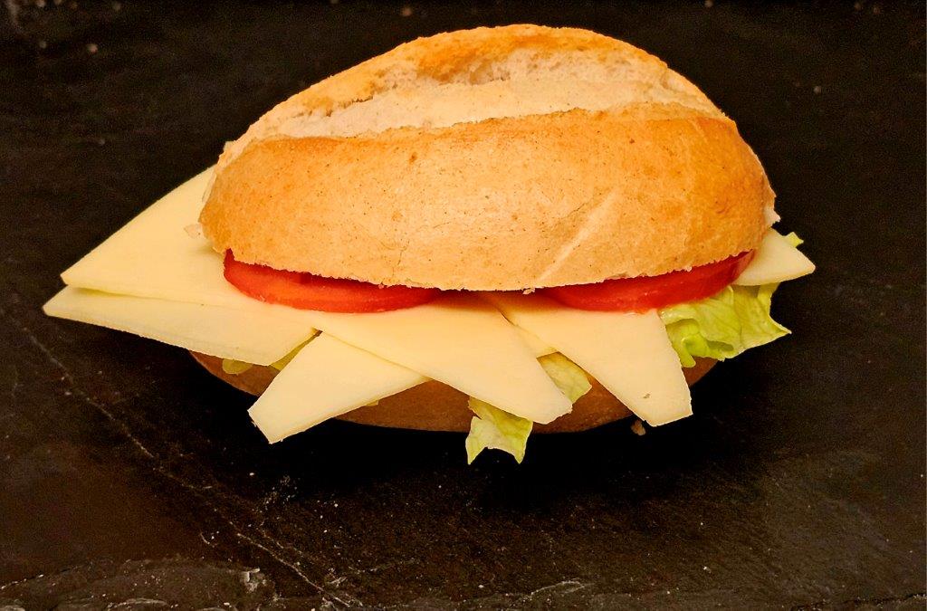Aromatisches Mohnbrötchen