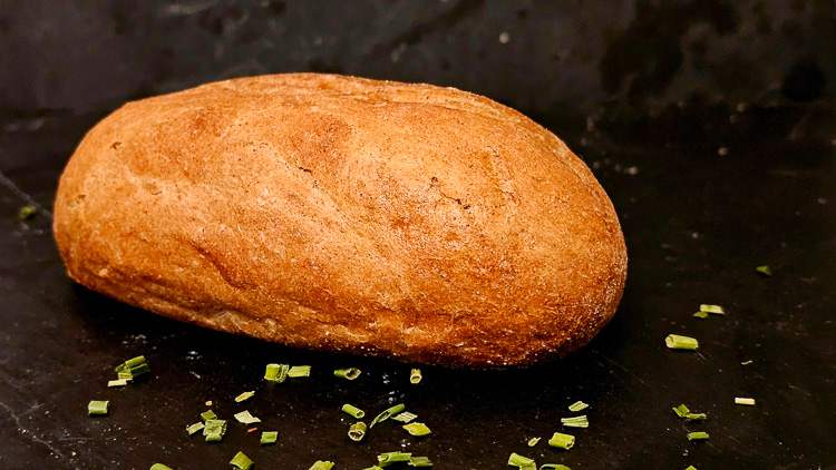 knuspriges Weizenbrötchen