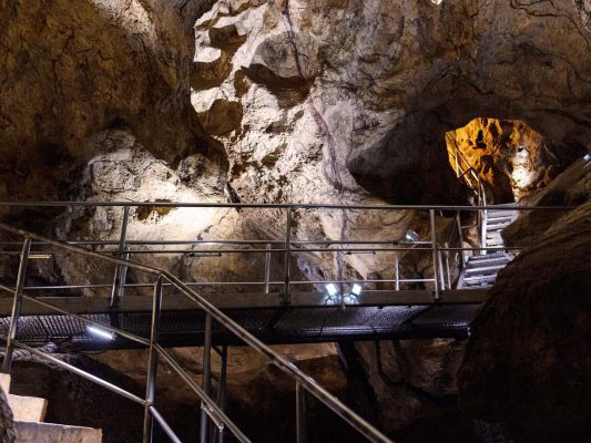 Kubacher Kristallhöhle<br />
